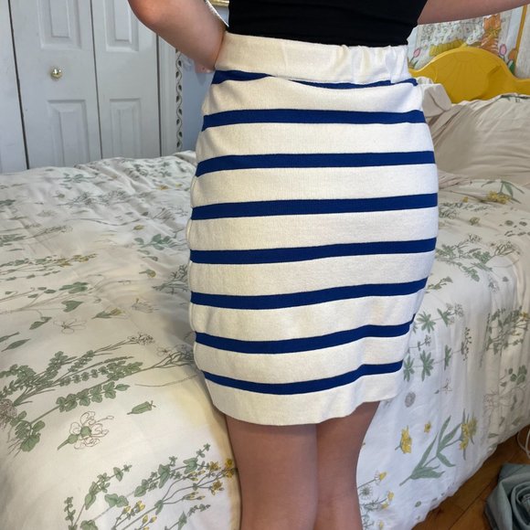 Y2K 90s striped white and blue knitted stretchy pencil skirt! - Picture 8 of 11